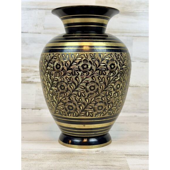 Black Metal Gold Engraved Brass Decorative Vase 7.5" Metalware - Picture 1 of 7